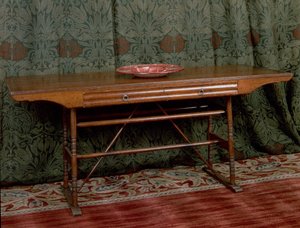 Bijzettafel, ontworpen voor Morris en Co.